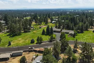 22539 Martee Ln, Bend, OR 97701 - Photo 121
