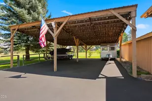 22539 Martee Ln, Bend, OR 97701 - Photo 35