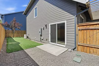 412 Azalea Court, Talent, OR 97540 - Photo 35