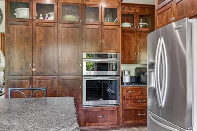 39 E Valley View Road, Ashland, OR 97520 - Photo 27