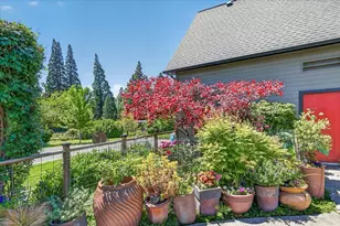 39 E Valley View Rd, Ashland, OR 97520 - Photo 13