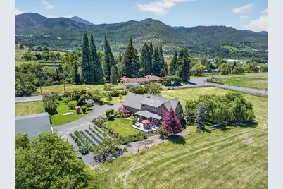 39 E Valley View Road, Ashland, OR 97520 - Photo 61