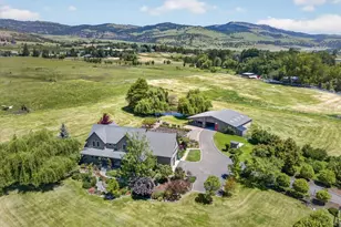 39 E Valley View Rd, Ashland, OR 97520 - Photo 67