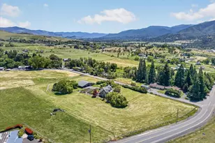 39 E Valley View Rd, Ashland, OR 97520 - Photo 63