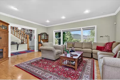 39 E Valley View Road, Ashland, OR 97520 - Photo 17