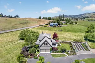 39 E Valley View Rd, Ashland, OR 97520 - Photo 67
