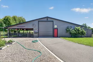39 E Valley View Rd, Ashland, OR 97520 - Photo 51