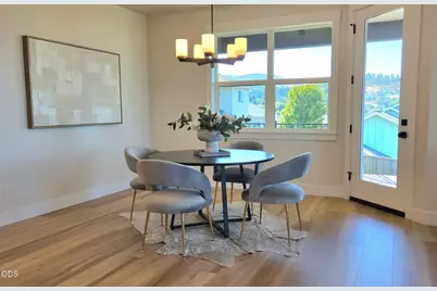 4302 Vista Pointe Drive, Medford, OR 97504 - Photo 11