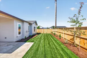 3707 Ford Dr, Medford, OR 97504 - Photo 27