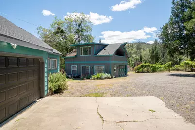 4970 Old Stage Road, Central Point, OR 97502 - Photo 5