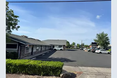 401 Crater Lake Avenue #1 & 2, Medford, OR 97504 - Photo 3