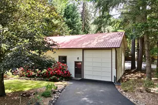 38 Meadow Ln, Shady Cove, OR 97539 - Photo 7