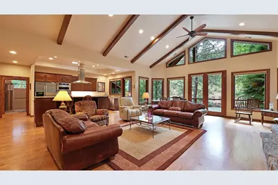 38 Meadow Lane, Shady Cove, OR 97539 - Photo 13