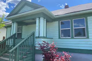 921 Prospect St, Klamath Falls, OR 97601 - Photo 17