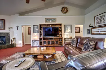 33 Broken Stone Way, Eagle Point, OR 97524 - Photo 9