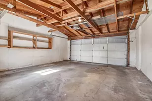555 Freeman Rd, Central Point, OR 97502 - Photo 23