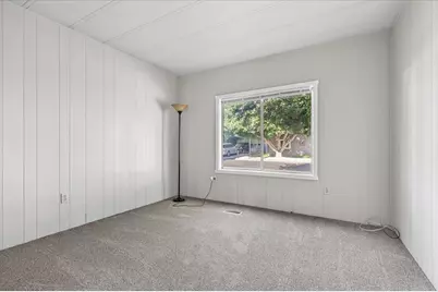 555 Freeman Road #UNIT 127, Central Point, OR 97502 - Photo 19