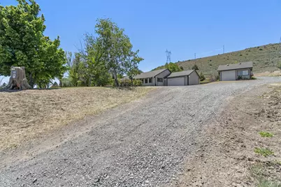2630 Frontage Road, Klamath Falls, OR 97601 - Photo 11