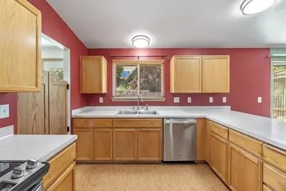 2630 Frontage Road, Klamath Falls, OR 97601 - Photo 35