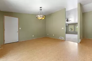 2630 Frontage Rd, Klamath Falls, OR 97601 - Photo 27