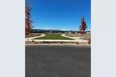 3871 NE Petrosa Avenue, Bend, OR 97701 - Photo 11