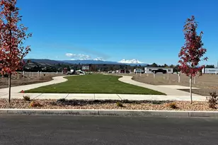 3871 NE Petrosa Ave, Bend, OR 97701 - Photo 11