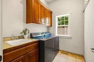 403 Briscoe Pl, Ashland, OR 97520 - Photo 25