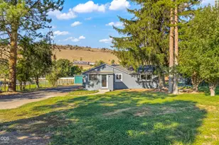 2555 SE Paulina Hwy, Prineville, OR 97754 - Photo 3