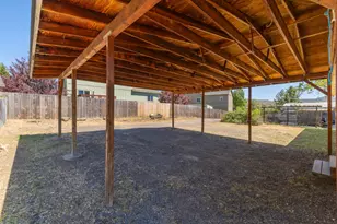 729 Hill St, Klamath Falls, OR 97601 - Photo 35