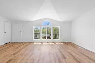 729 Hill St, Klamath Falls, OR 97601 - Photo 13