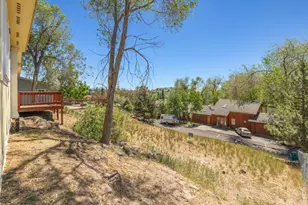 729 Hill St, Klamath Falls, OR 97601 - Photo 39