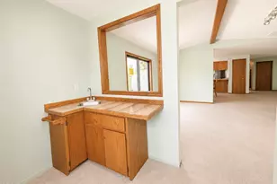 523 Golf View Dr, Medford, OR 97504 - Photo 15