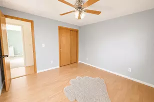 523 Golf View Dr, Medford, OR 97504 - Photo 13