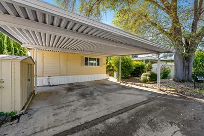 286 Lakeview Drive, Grants Pass, OR 97526 - Photo 3