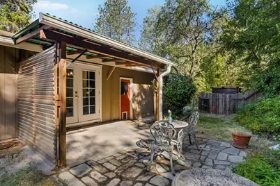 9158 Lower River Road, Grants Pass, OR 97526 - Photo 25