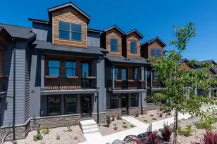 20516 NE Empire Ave, Bend, OR 97701 - Photo 37