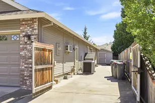 1431 Yellowstone Ave, Medford, OR 97504 - Photo 5