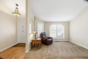 1431 Yellowstone Ave, Medford, OR 97504 - Photo 13