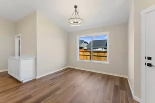 2812 SW Elmer Nelson Ln, Grants Pass, OR 97527 - Photo 9