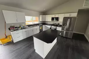 5155 Lyptus Ln, Klamath Falls, OR 97601 - Photo 3