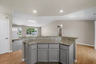 7925 Timberline, White City, OR 97503 - Photo 11