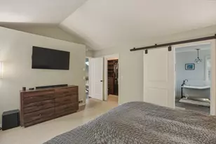 973 NE Paula Dr, Bend, OR 97701 - Photo 29