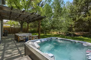 973 NE Paula Dr, Bend, OR 97701 - Photo 41