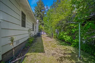 335 SW Mc Kinley Ave, Bend, OR 97702 - Photo 63