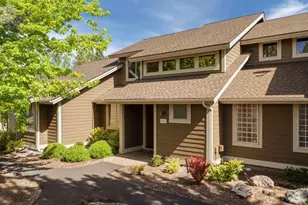 1378 Highland View Loop, Redmond, OR 97756 - Photo 1