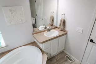 2116 Ashley Ct, Klamath Falls, OR 97603 - Photo 43