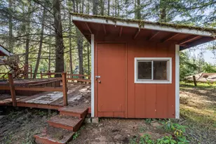 3300 W Evans Creek Rd, Rogue River, OR 97537 - Photo 17