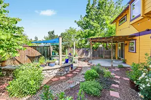 461 Parkside Dr, Ashland, OR 97520 - Photo 53