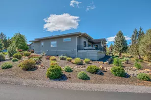 1194 Highland View Loop, Redmond, OR 97756 - Photo 3