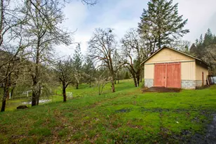 3866 Placer Rd, Wolf Creek, OR 97497 - Photo 43
